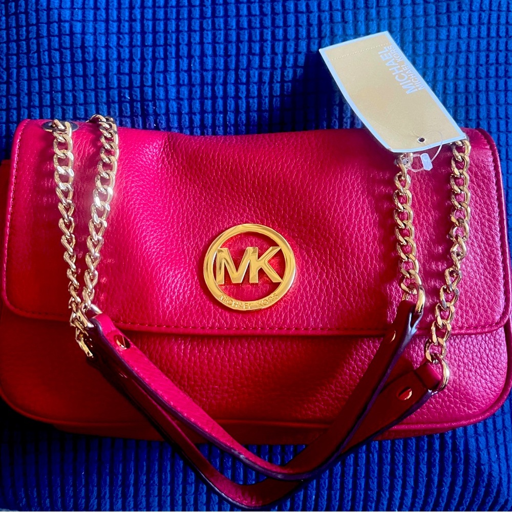 Micheal Kors Red hand bag. Brand new
